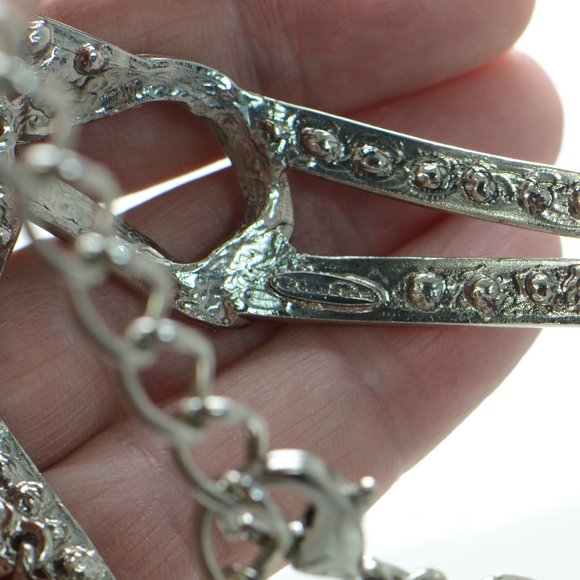 Oscar De La Renta Pave Bow Choker Necklace - Picture 6 of 6